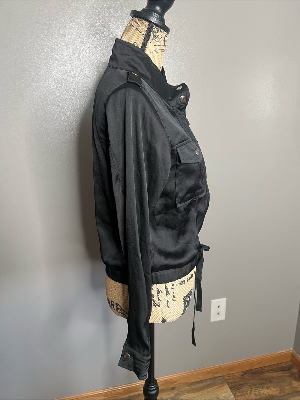 Sugar + lips black mock neck zip up lightweight jacket size XS edgy mobwife - Picture 6 of 9